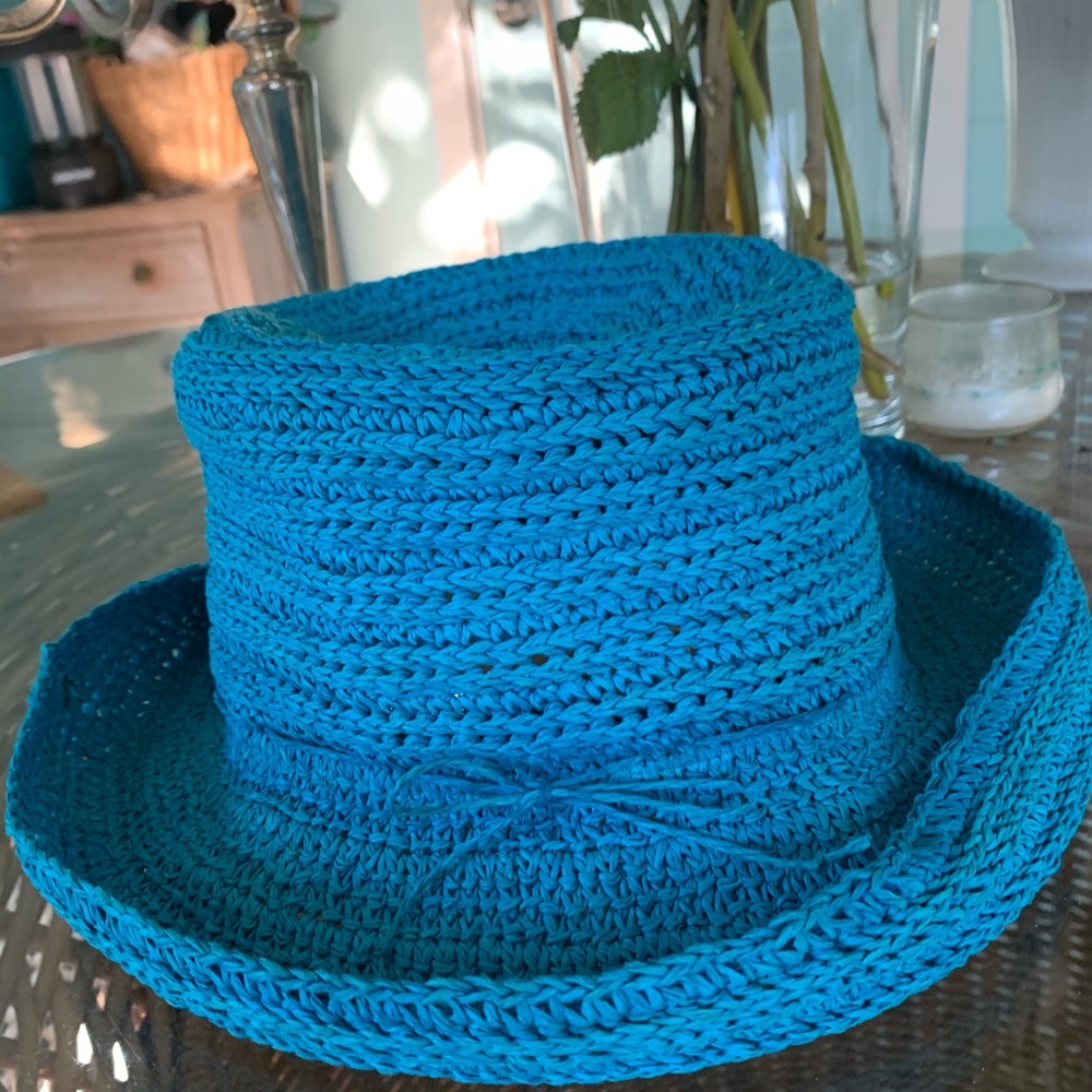 Beachy Blue Hat
